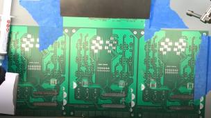 使用模板将SMD组件焊接到PCB