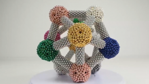 由磁球制成的分子二十面体